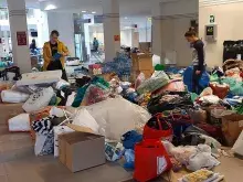 Widok darów dla Ukraińców poszkodowanych w wyniku wojny