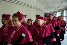 fot. 2 Orszak Rady Wydziału, na I planie dr hab. Małgorzata Lipowska, prof. UG