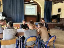 Studenci politologii prowadzili warsztaty dla uczniów II LO w Sopocie