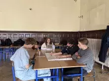 Studenci politologii prowadzili warsztaty dla uczniów II LO w Sopocie
