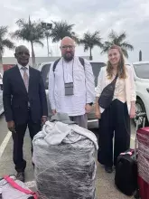 Dr Dominik Bień i Dr Wioletta Gierszewska wraz z rektorem BCU