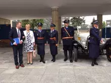 Dziekna z reprezentacją policji