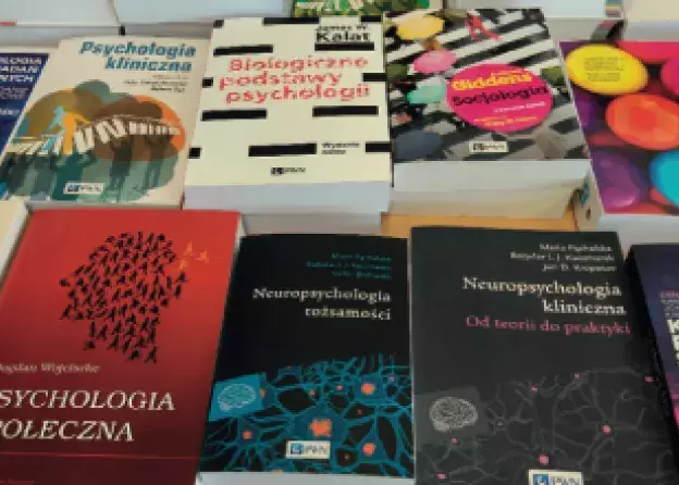 Księgarnia PWN na Wydziale Nauk Społecznych pracuje normalnie - zapraszamy!