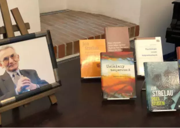 Relacja z uroczystości upamiętniającej działalność prof. Jana Strelaua 30.05.2022