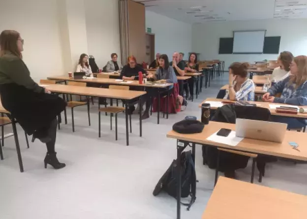 ​​​​​​​Relacje ze studentami, komunikacja bez przemocy, wellbeing – warsztaty dla nauczycieli…