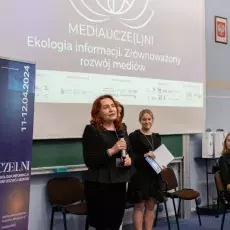 Mediauczelni / Izabella Banaszek